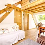 La Du Lys Chalet *
