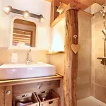 Chalet La Du Lys *