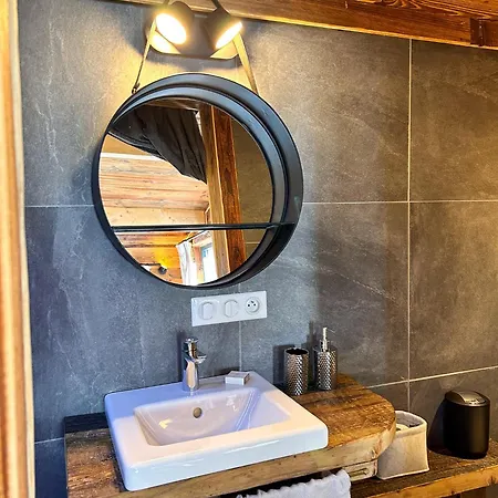 Chalet La Du Lys *