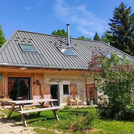 Chalet La Du Lys